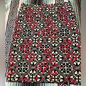 Black white and red LuLaRoe pencil skirt
